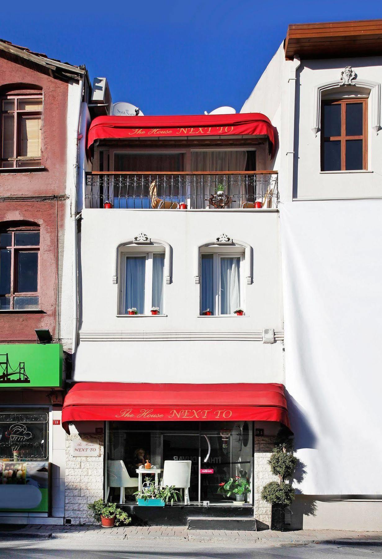 The House Next To Hotel Istanbul Exterior photo